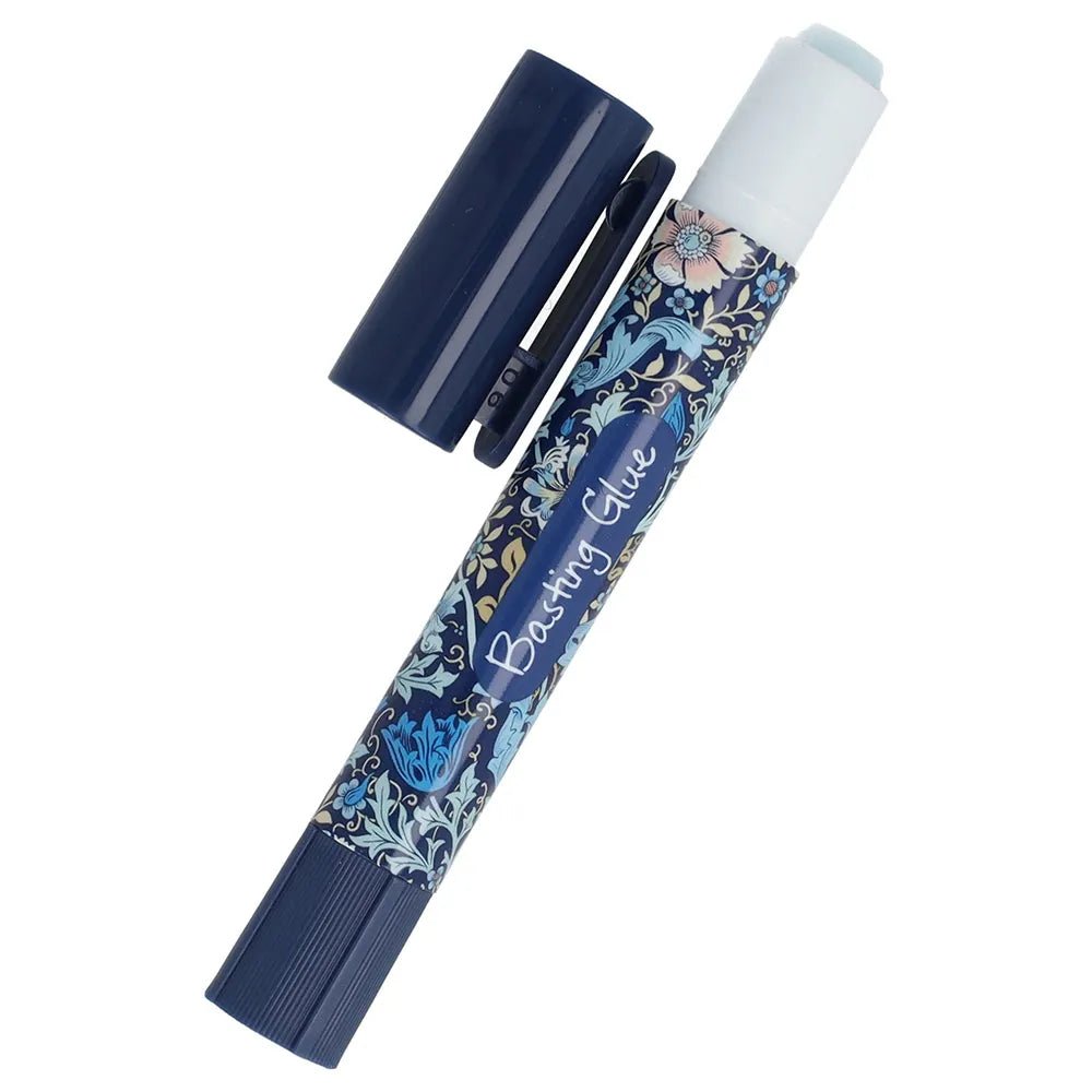 Image avec crayon de colle pour tissu pour fixation temporaire Hobby Gift – disponible chez Šarlotes audumi