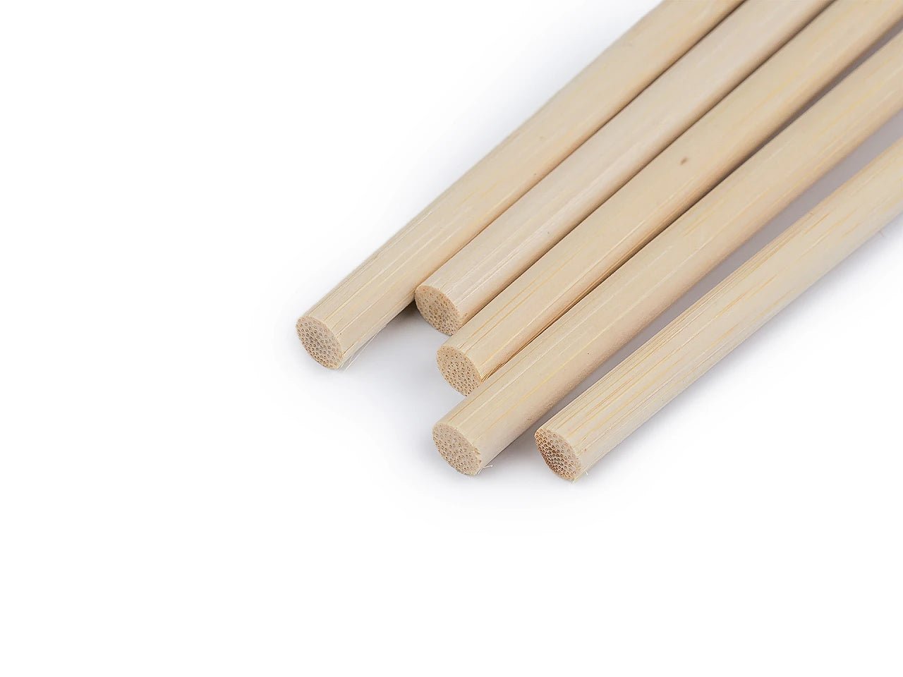 Bâtons de bambou pour macramé (20–30 cm) – disponibles chez Šarlotes audumi