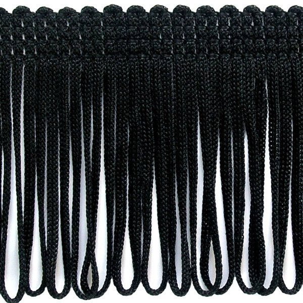 Image avec franges noires de 8 cm de large, disponible chez Šarlotes audumi