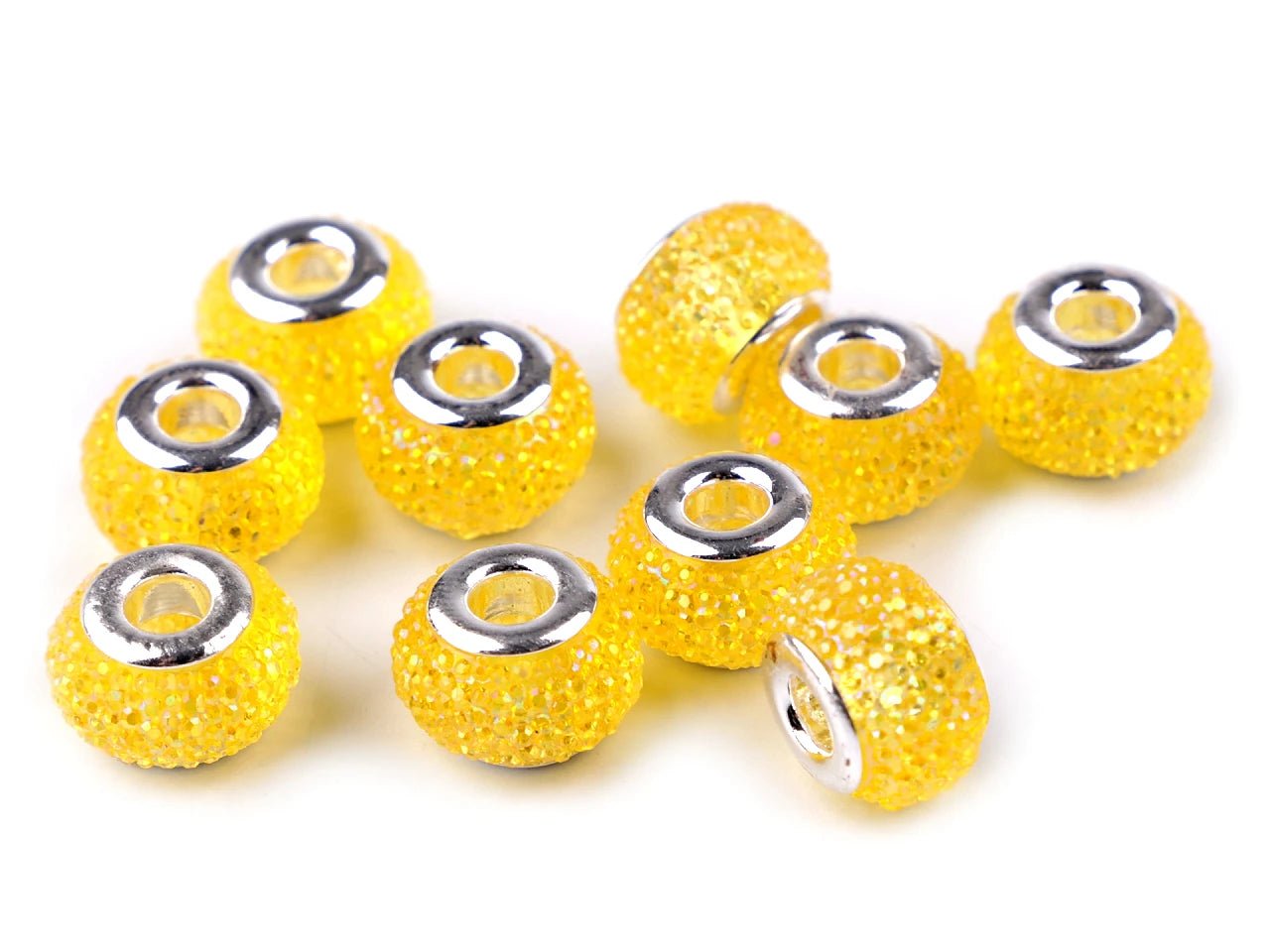 Attēls ar “Charm” pērlītes ar metālisku efektu| 9 × 14 mm 10 gab| dažādas krāsas – pieejams Šarlotes audumi