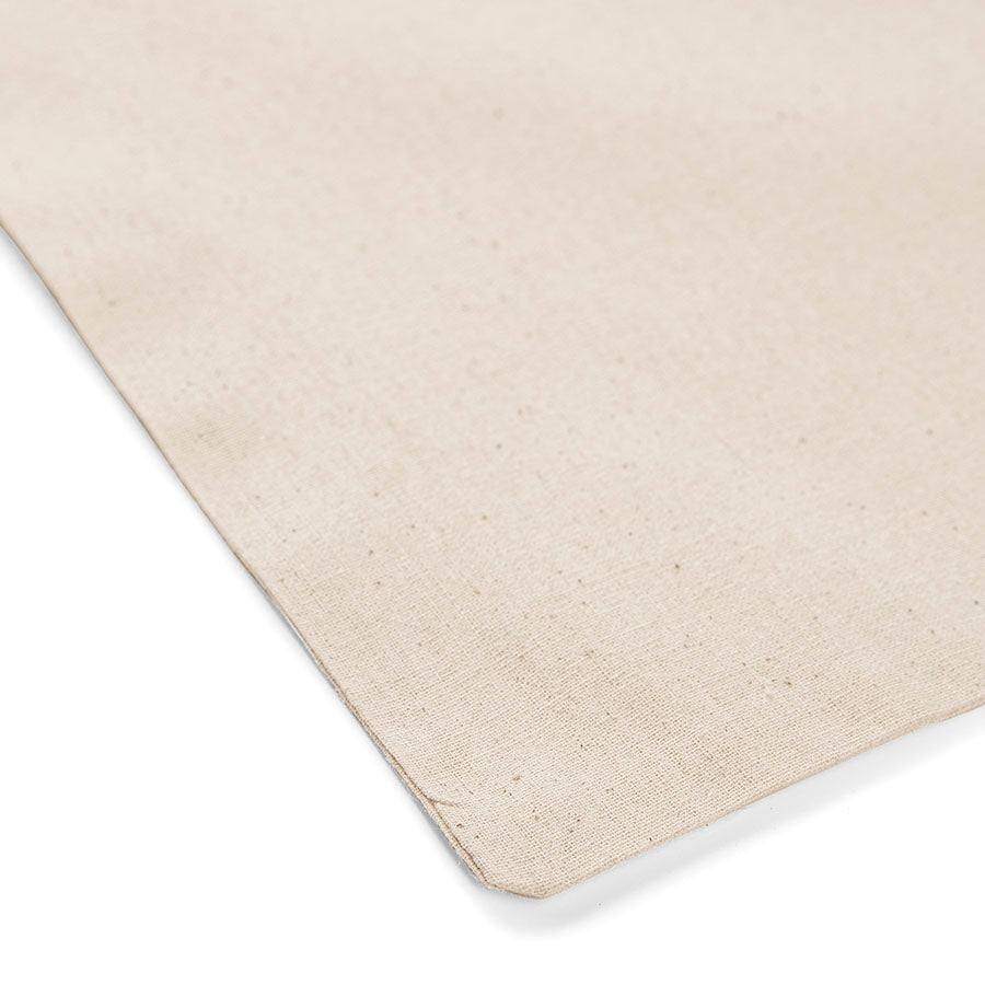 Image d’un sac en coton naturel avec cordon de serrage 30x45 140 g/m² – disponible chez Šarlotes audumi
