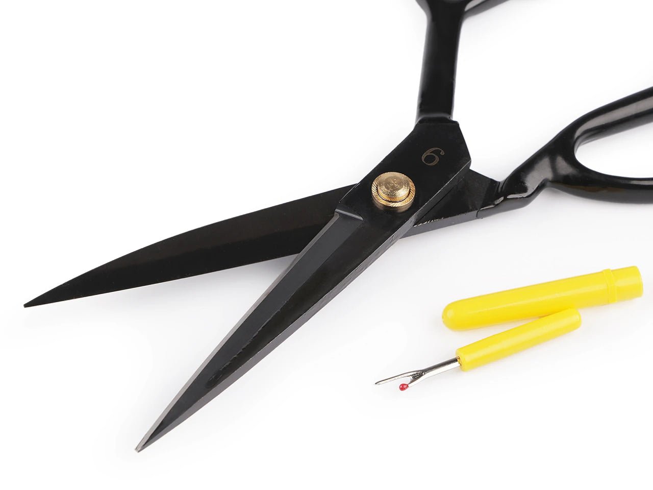 Image of tailor's scissors 24 cm – available at Šarlotes audumi