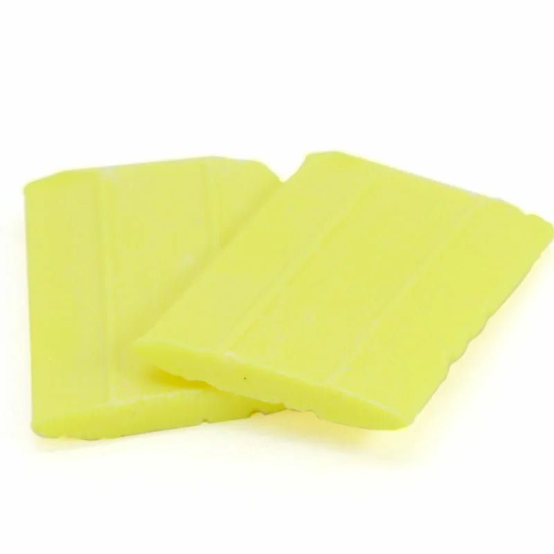 Image du savon de tailleur YBL – disponible en ligne chez Šarlotes audumi