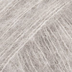 Image of DROPS Brushed Alpaca Silk yarn - 25 g / 140 m – available at Charlotte's fabrics