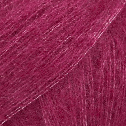 Image de la laine DROPS Kid-Silk - 25 g / 210 m – disponible chez Šarlotes audumi