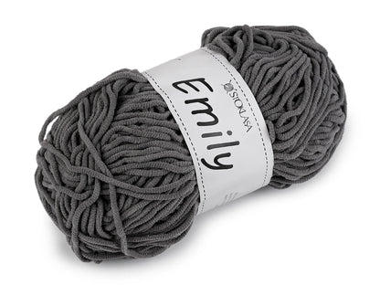 Attēls ar Dzijas Emily - plīša dzija - 100g / 120 m – pieejams Šarlotes audumi