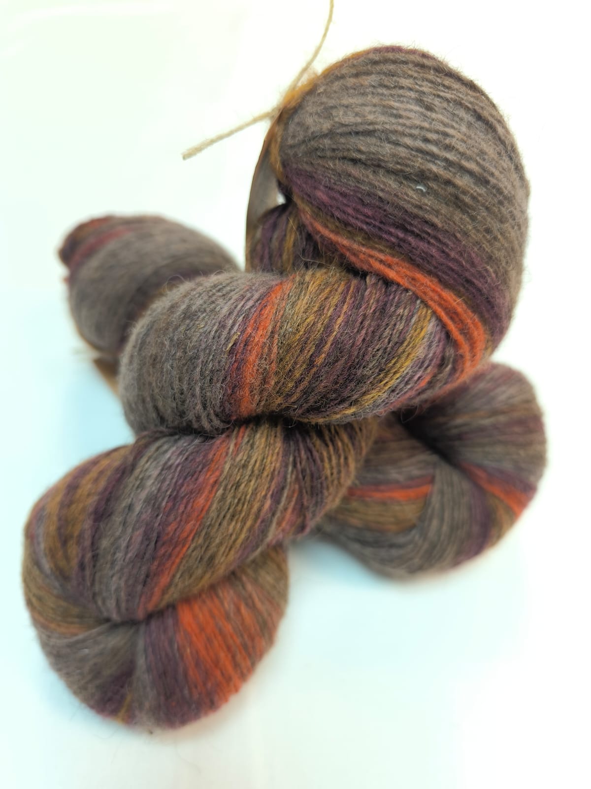 Image de fil de laine Dzijas Pāce – laine 100 % fabriquée en Lettonie – disponible en ligne chez Šarlotes audumi