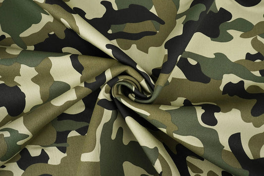 Attēls ar Džinsa audums ar kamuflāžas rakstu – Army Green 275 g/m² – pieejams Šarlotes audumi