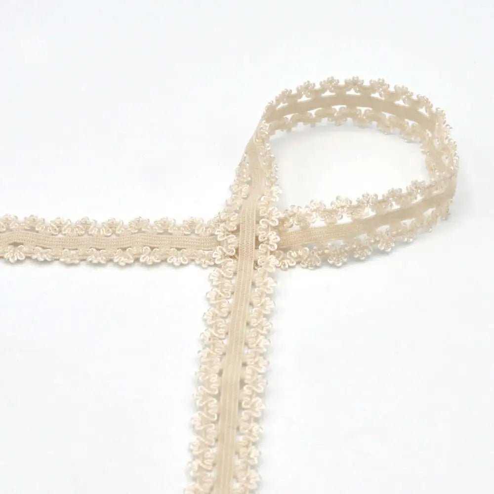 Image avec élastique, dentelle 2,1 cm - vanille – disponible chez Šarlotes audumi