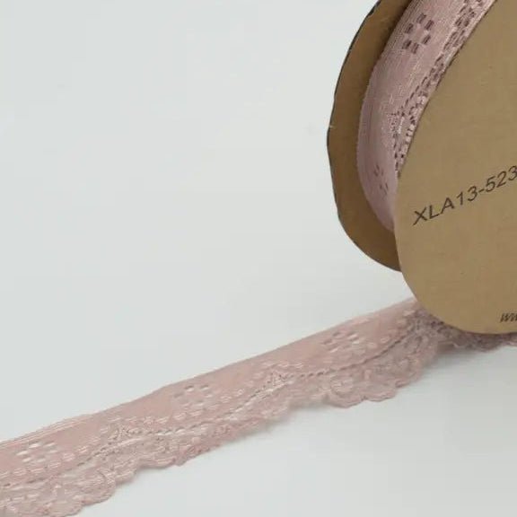 Image avec dentelle élastique 3 cm - rose poudré – disponible chez Šarlotes audumi