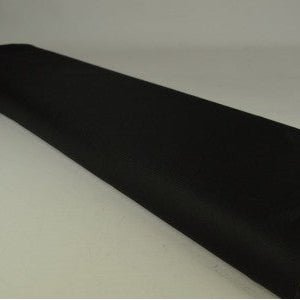 Image avec doublure en maille extensible - noire 75 g/m² – disponible chez Tissus de Charlotte