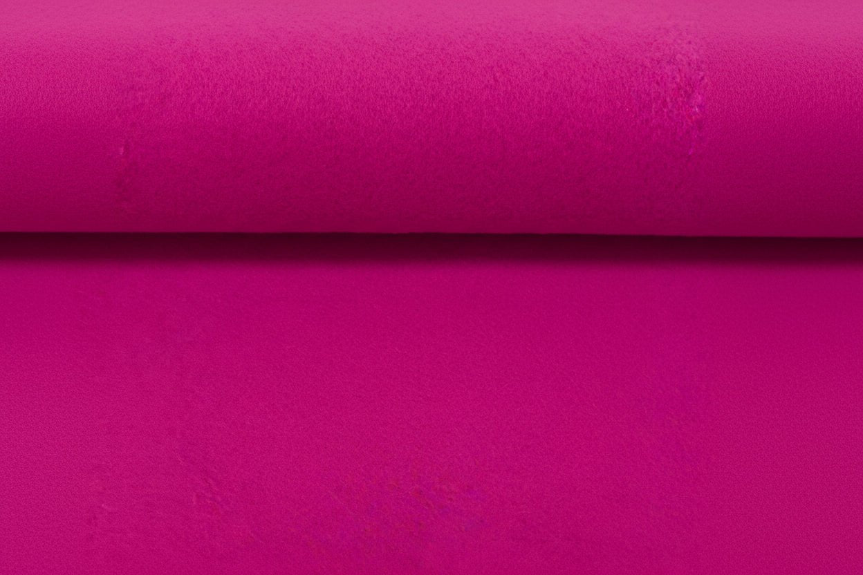 Image de tissu en feutre en rouleaux, 1 mm - fuchsia 200 g/m² – disponible chez Šarlotes audumi