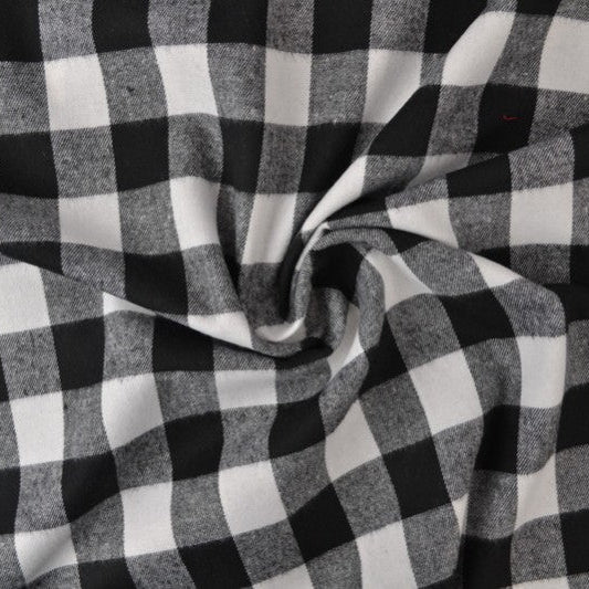 Flanelle noire et blanche 180 g/m² – disponible chez Šarlotes audumi