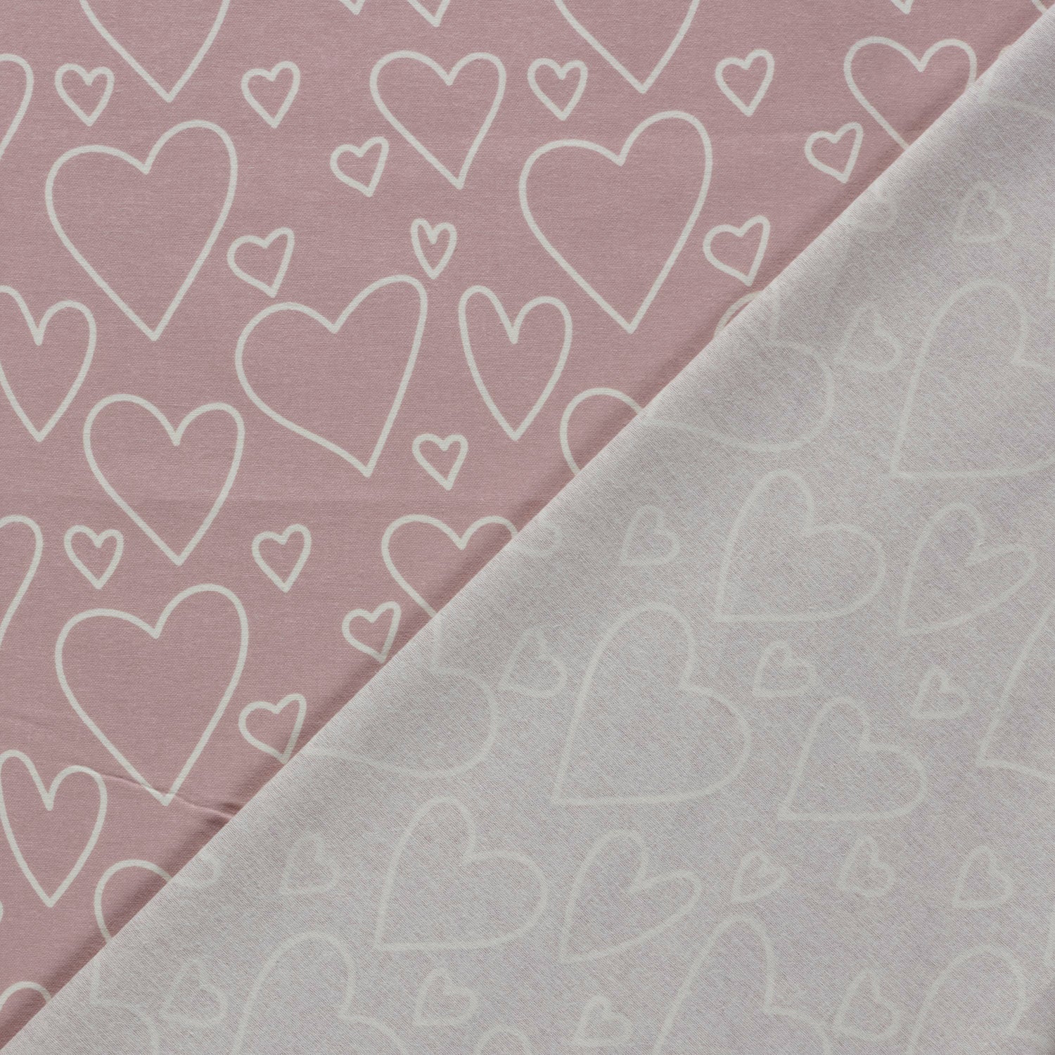 Image de flanelle à cœurs 165 g/m² – disponible chez Šarlotes audumi