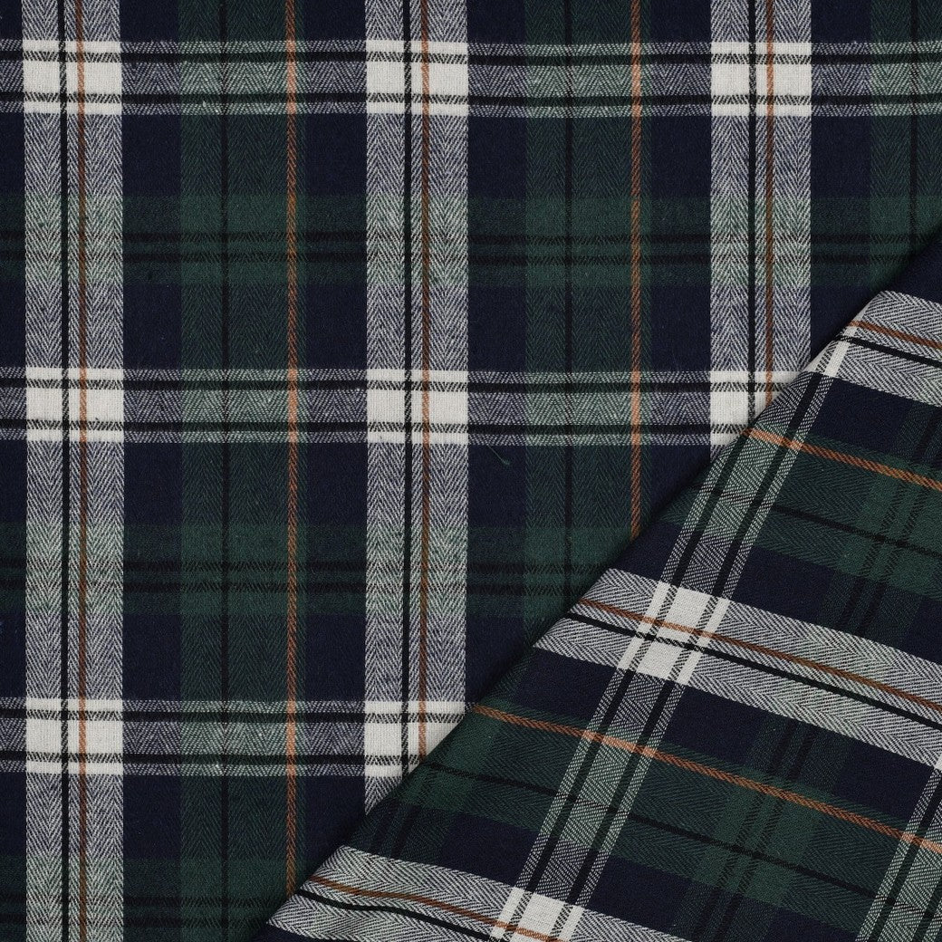 Image de flanelle - vert foncé à carreaux 137 g/m² – disponible chez Šarlotes audumi