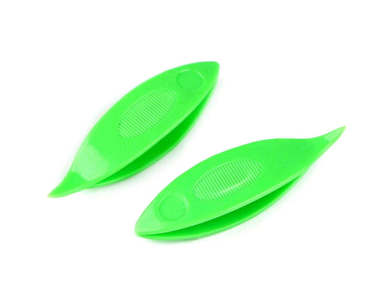 Bild mit Frivolité-Spulenschiffchen – 6,5 × 1,7 cm, 2 Stk. – online erhältlich bei Šarlotes audumi
