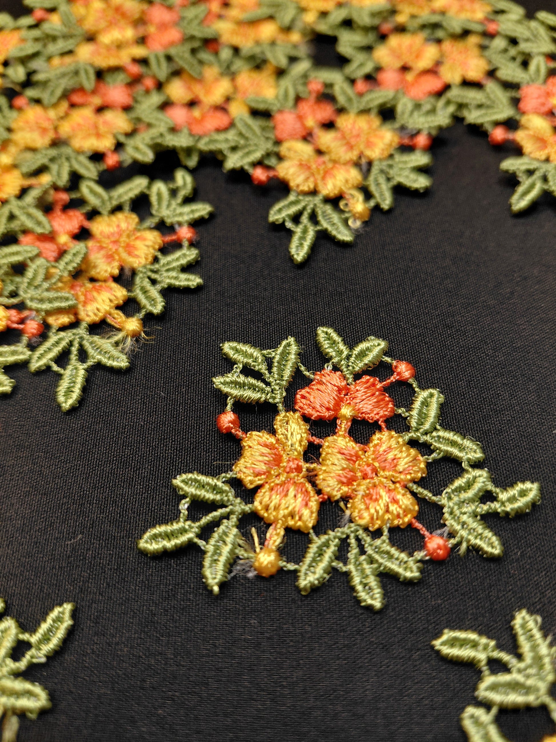 Image with patch/embroidered appliqué 4.7 x 4 cm – available from Šarlotes audumi
