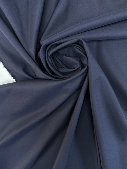Image of Italian wool twill fabric for dresses and blouses – violet and black | 60% wool, 28% polyamide, 6% silk, 6% elastane | 175 g/m² | 146 cm – available at Charlotte's Fabrics