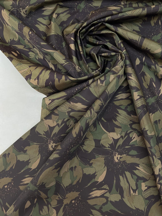 Image with Italian polyamide fabric with floral pattern | 100% polyamide | 152 cm – available at Šarlotes audumi