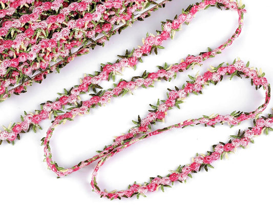 alt
Image of embroidered decorative ribbon with 3D flowers – 20 mm – available at Šarlote’s fabrics