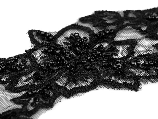 Image de ruban décoratif brodé avec perles et sequins, 70 mm – disponible en ligne chez Šarlotes audumi