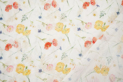 Tissu en coton brodé - fleurs d'été 115 g/m² – disponible chez Šarlotes audumi