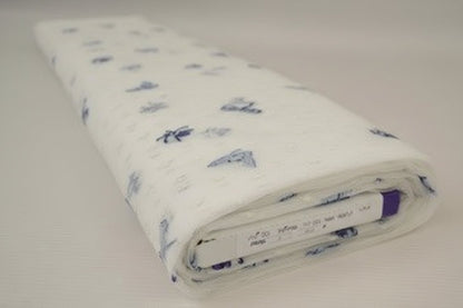 Image of embroidered tulle fabric with butterflies 100 g/m² – available at Šarlotes audumi
