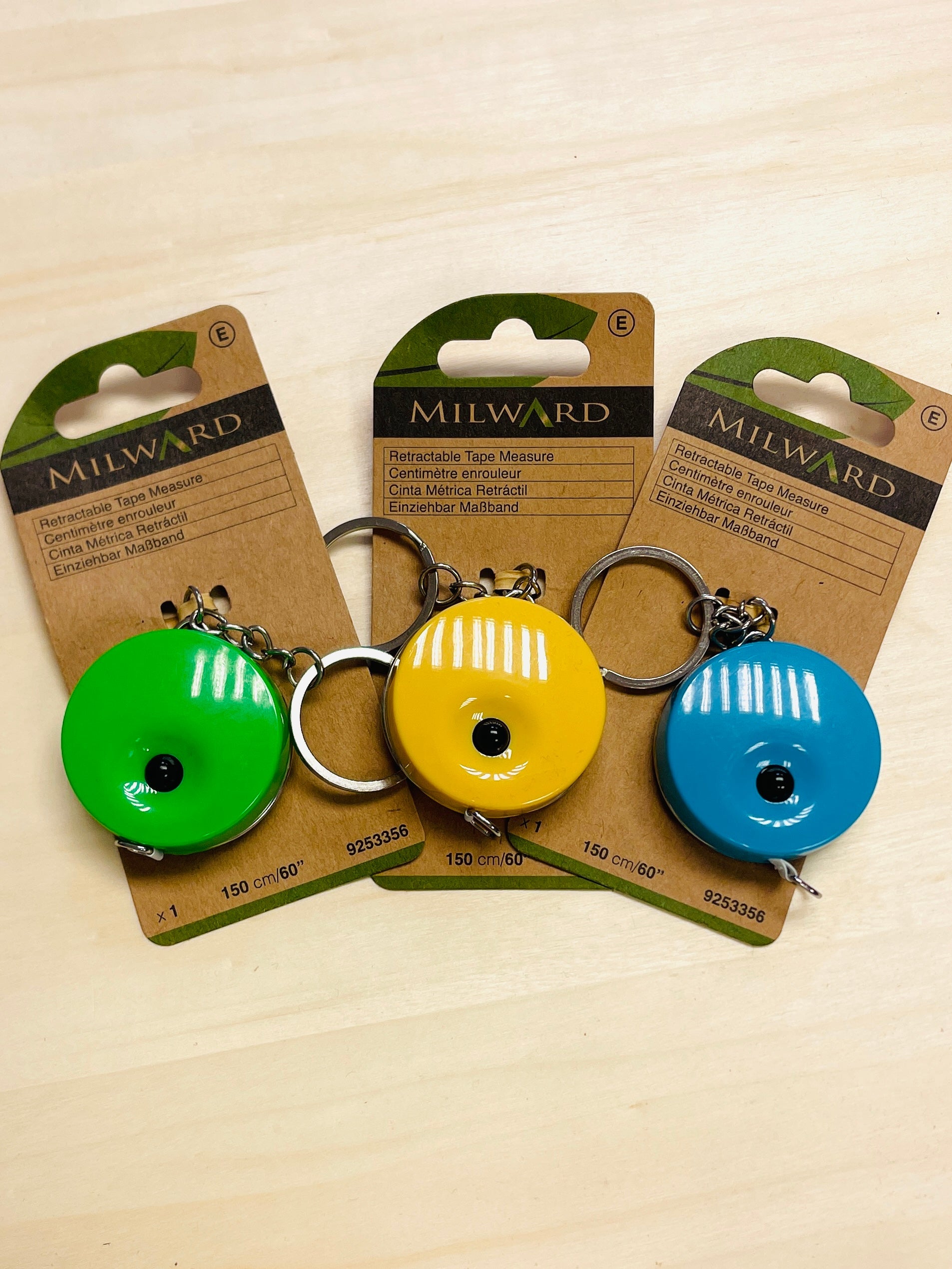 Retractable measuring tape Milward 1.5 m | assorted colors