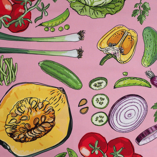 Image avec tissu canvas légumes sur fond rose 200 g/m² – disponible chez Šarlotes audumi