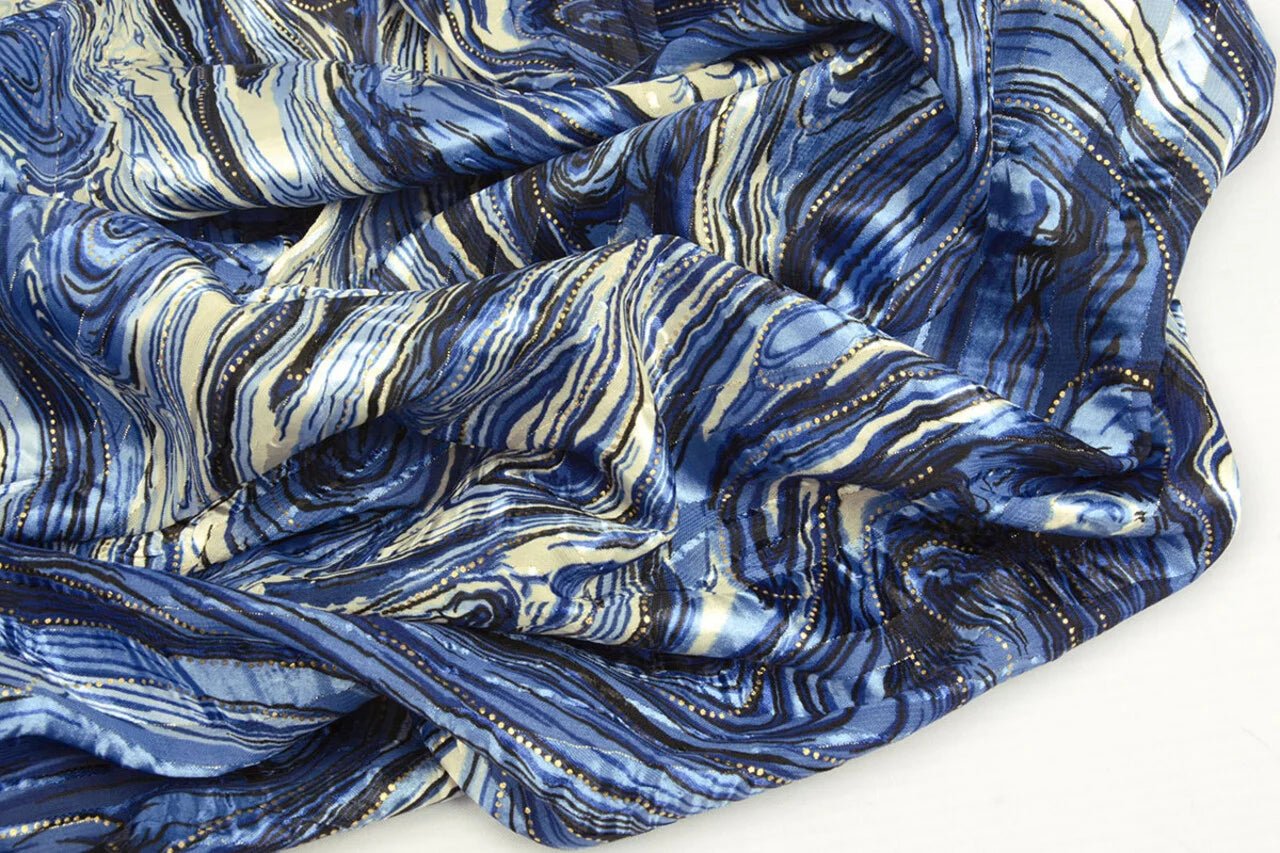 Tissu pour robes à effet métallisé - ciel nocturne 110 g/m² – disponible chez Šarlotes audumi