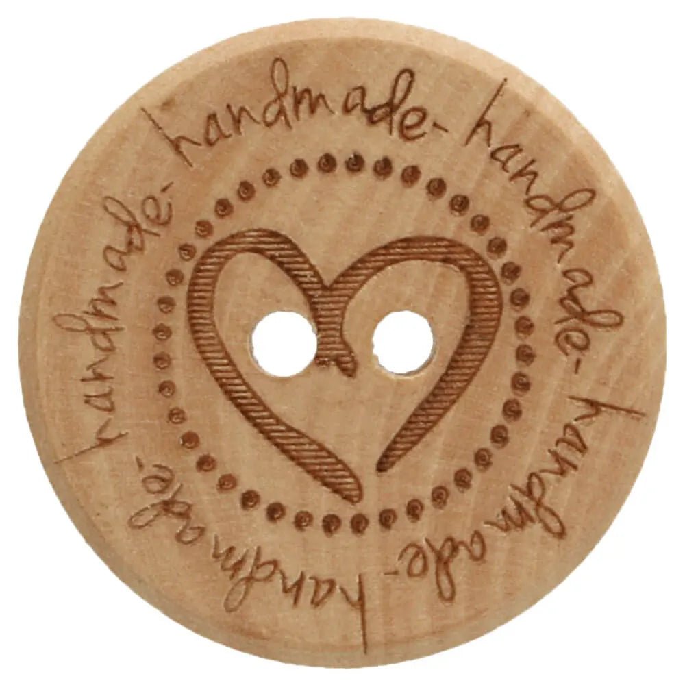 Bouton en bois 25 mm - fait main avec un petit cœur