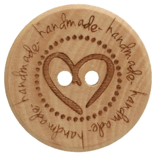 Bouton en bois 25 mm - fait main avec un petit cœur
