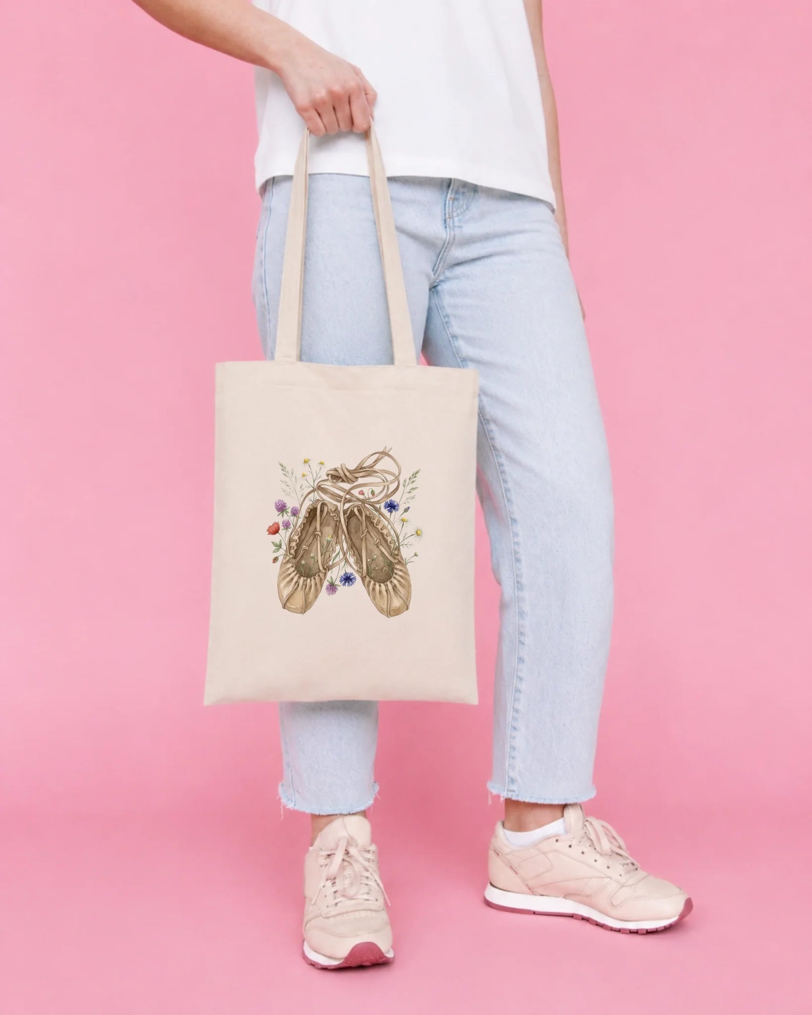 Bild einer Baumwollstofftasche „Pastalas“ – online erhältlich bei Šarlotes audumi