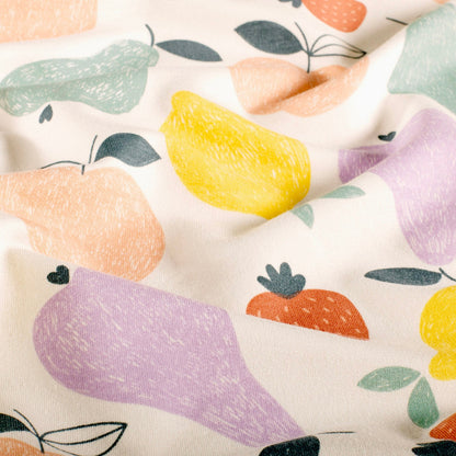 Image avec maille bouclette en coton - fruits 250 g/m² – disponible chez Šarlotes audumi