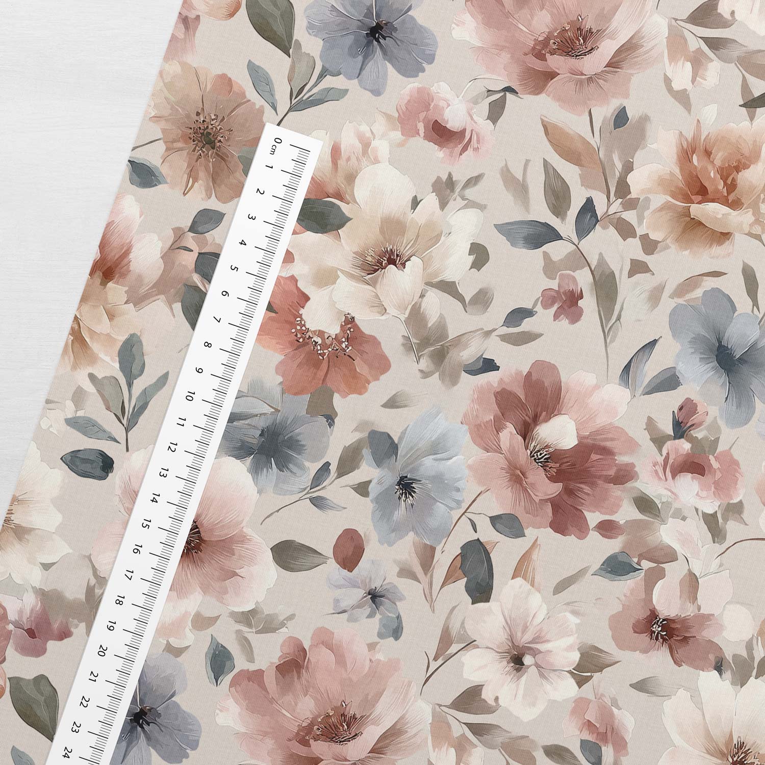 Image avec jersey bouclette en coton - harmonie florale 250 g/m² – disponible chez Šarlotes audumi
