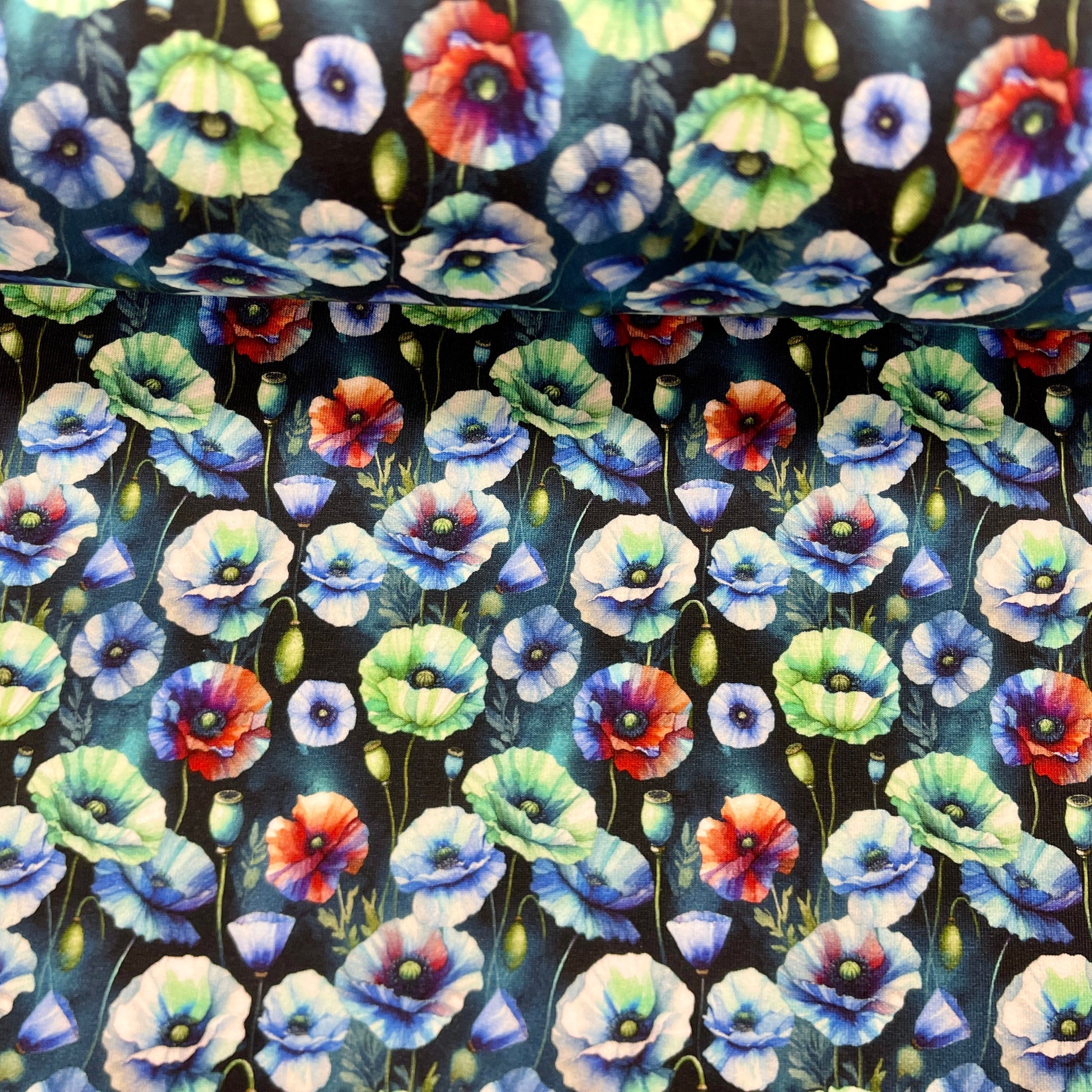 Tricot bouclette en coton - pavots bleus 260 g/m²