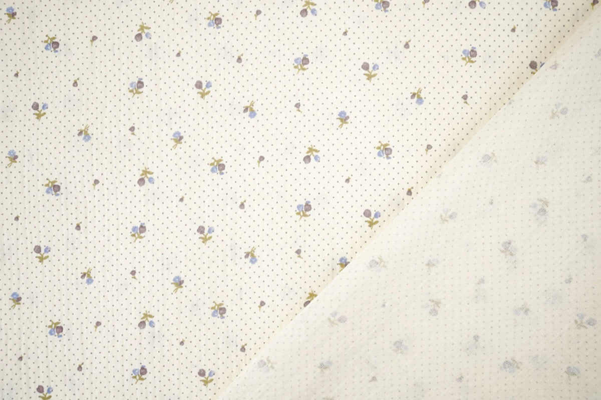 Image de mousseline de coton avec de petites fleurs et des pois – disponible en ligne chez Charlotte Fabrics
