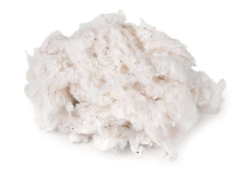 Image avec rembourrage en coton pour jouets et coussins 500 g – disponible chez Šarlotes audumi