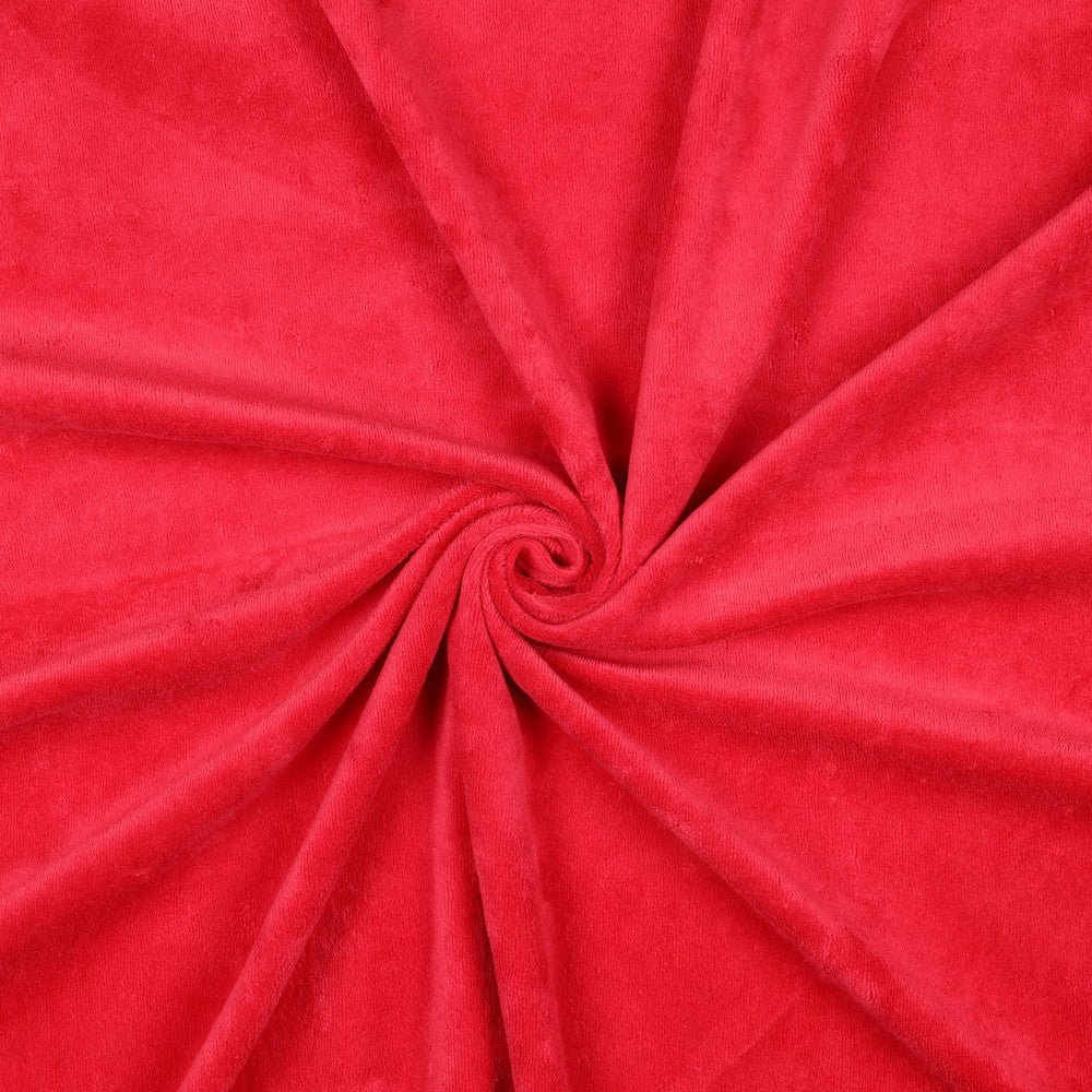 Image de velours de coton rouge – disponible en ligne chez Šarlotes audumi