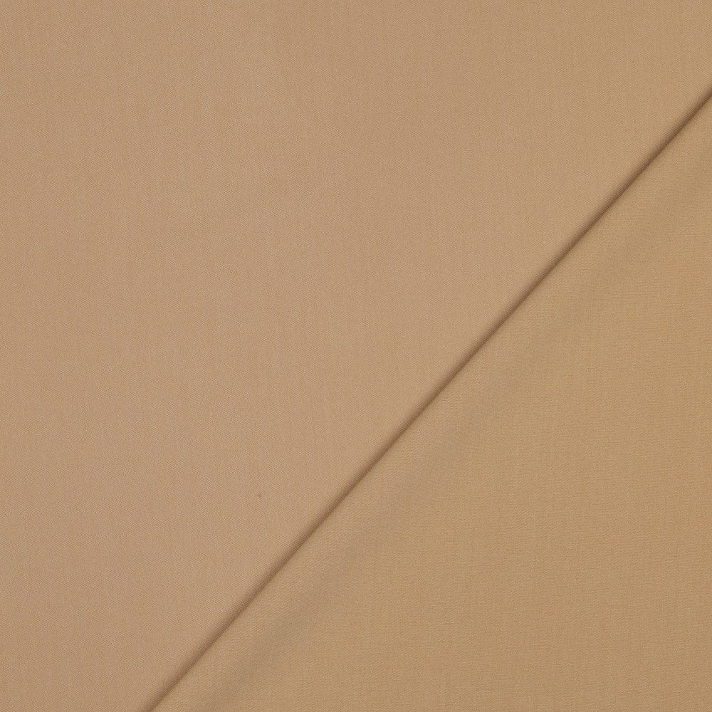 Image du tissu de costume avec élasthanne, camel, 200 g/m² – disponible chez Šarlotes audumi