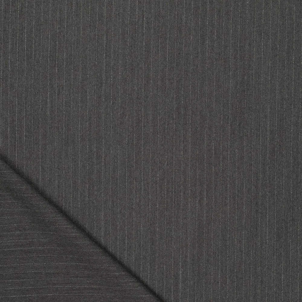 Image du tissu pour costume avec fine rayure lurex | gris | 195 g/m² | 145 cm – disponible chez Šarlotes audumi