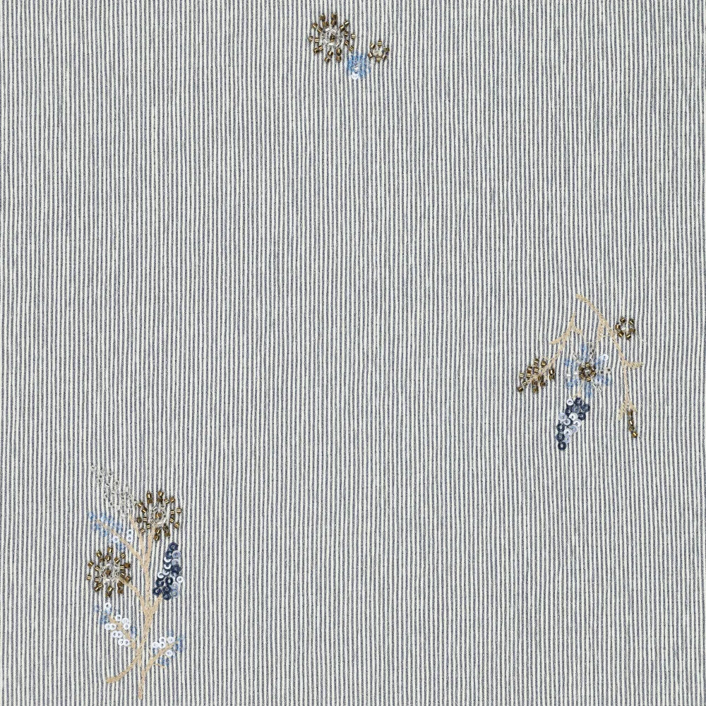 Image de tissu pour chemise avec élasthanne - bleu rayé avec perles brodées 135 g/m² – disponible chez Šarlotes audumi