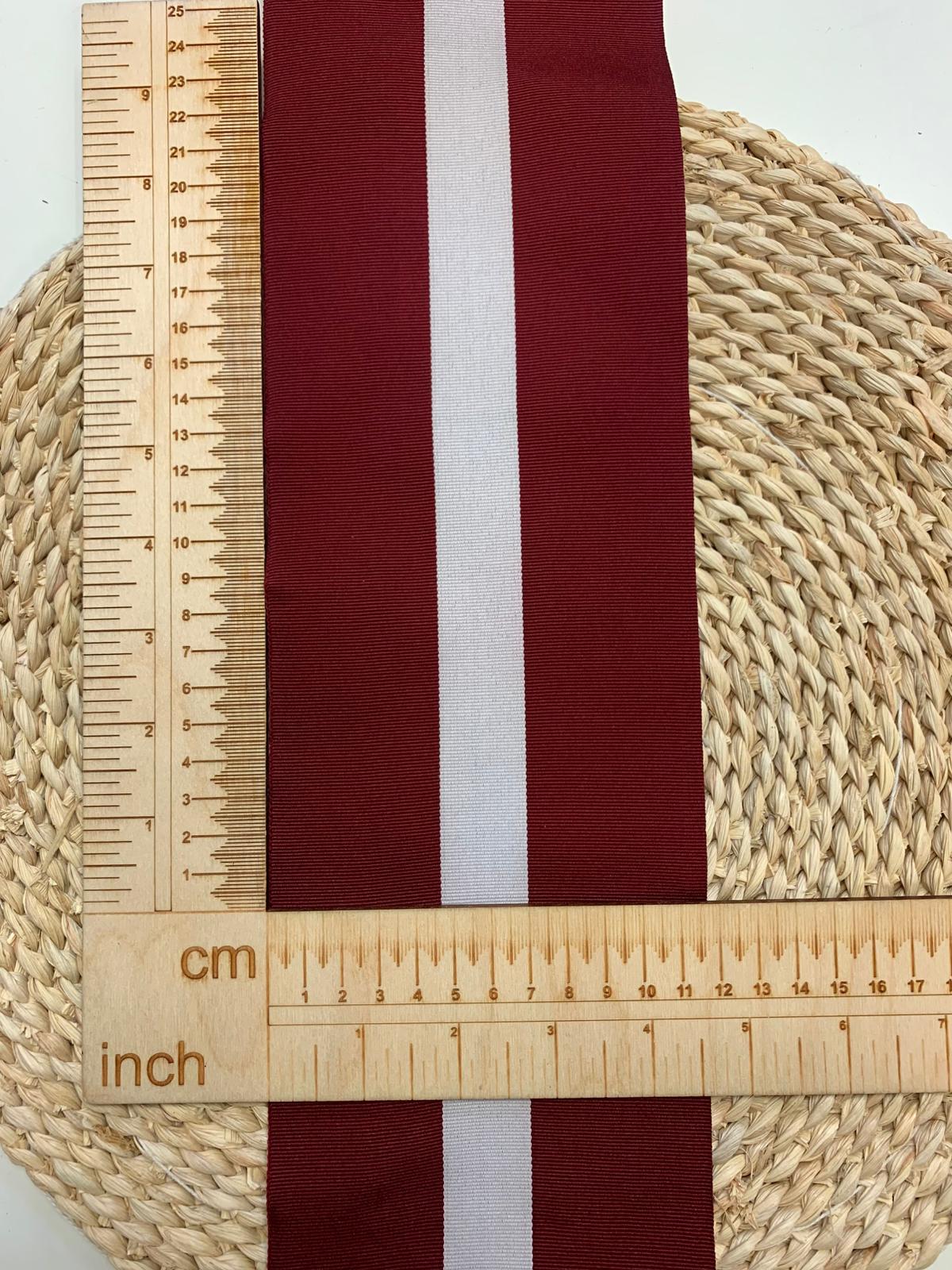 Image avec ruban aux couleurs du drapeau letton 12 cm - LV – disponible chez Šarlotes audumi