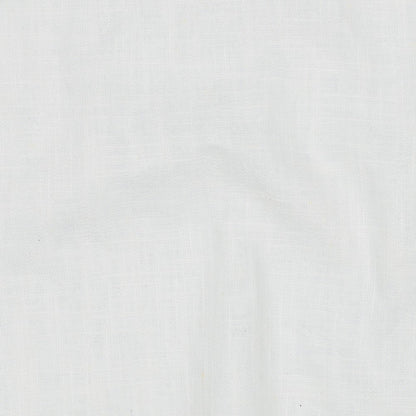 Image de tissu en lin blanc 230 g/m² – disponible chez Šarlotes audumi