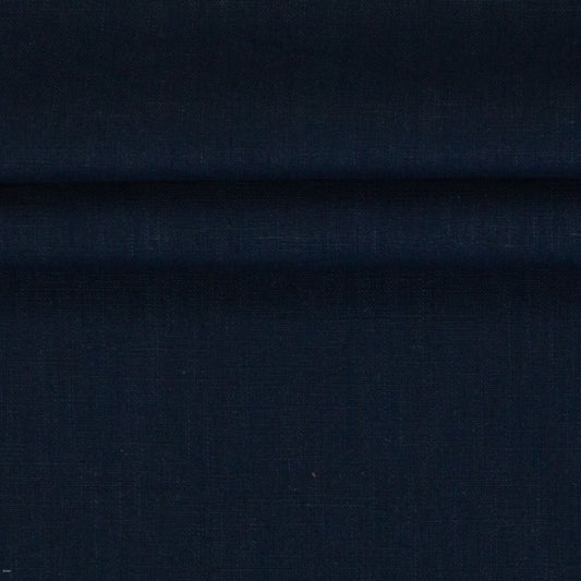 Image avec tissu en lin bleu foncé 235 g/m², disponible chez Šarlotes audumi