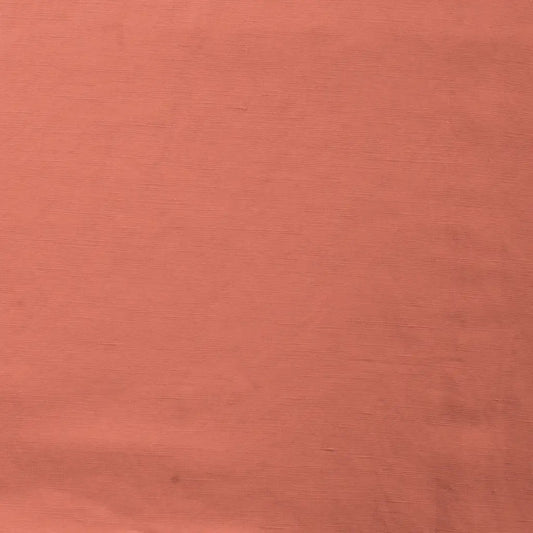 Image de tissu en lin et viscose orange – disponible en ligne chez Šarlotes audumi