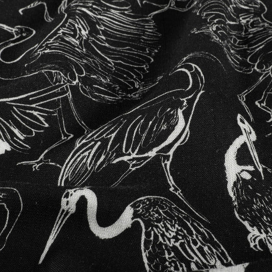 Image de lin et viscose - cigognes 170 g/m² – disponible chez Šarlotes audumi