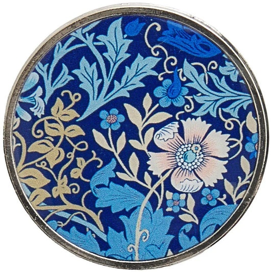 Image du porte-aiguilles magnétique pour broderie à motif floral Hobby Gift – disponible chez Šarlotes audumi