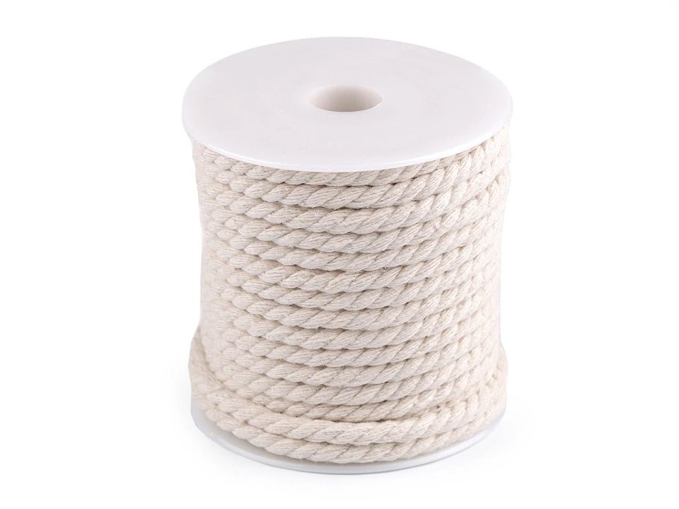 Image of Macramé Macrame cotton cord Ø5 15 m|in various shades – available at Šarlotes audumi