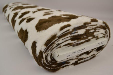 Fausse fourrure à motif vache – marron/blanc – disponible en ligne chez Šarlotes audumi